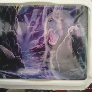 bear glads wall decor